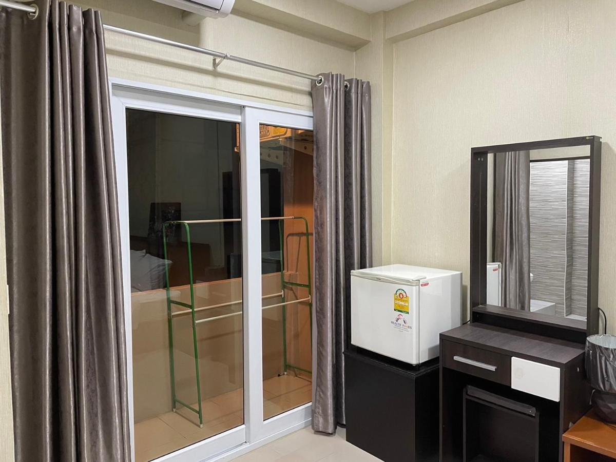 Hug Me Guesthouse Pattaya Bagian luar foto